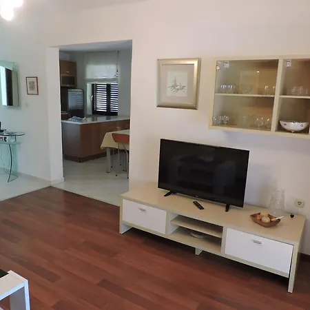 Apartament Areta *