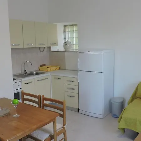 Apartment Areta Ravni