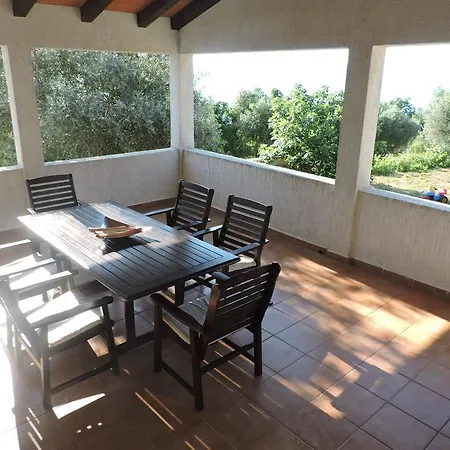 Areta Apartment